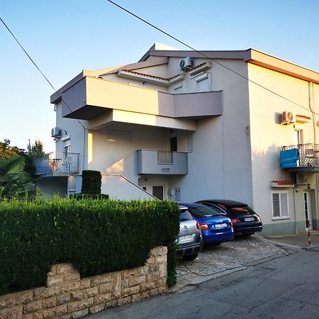 Artneo Apartmani Novalja Kültér fotó