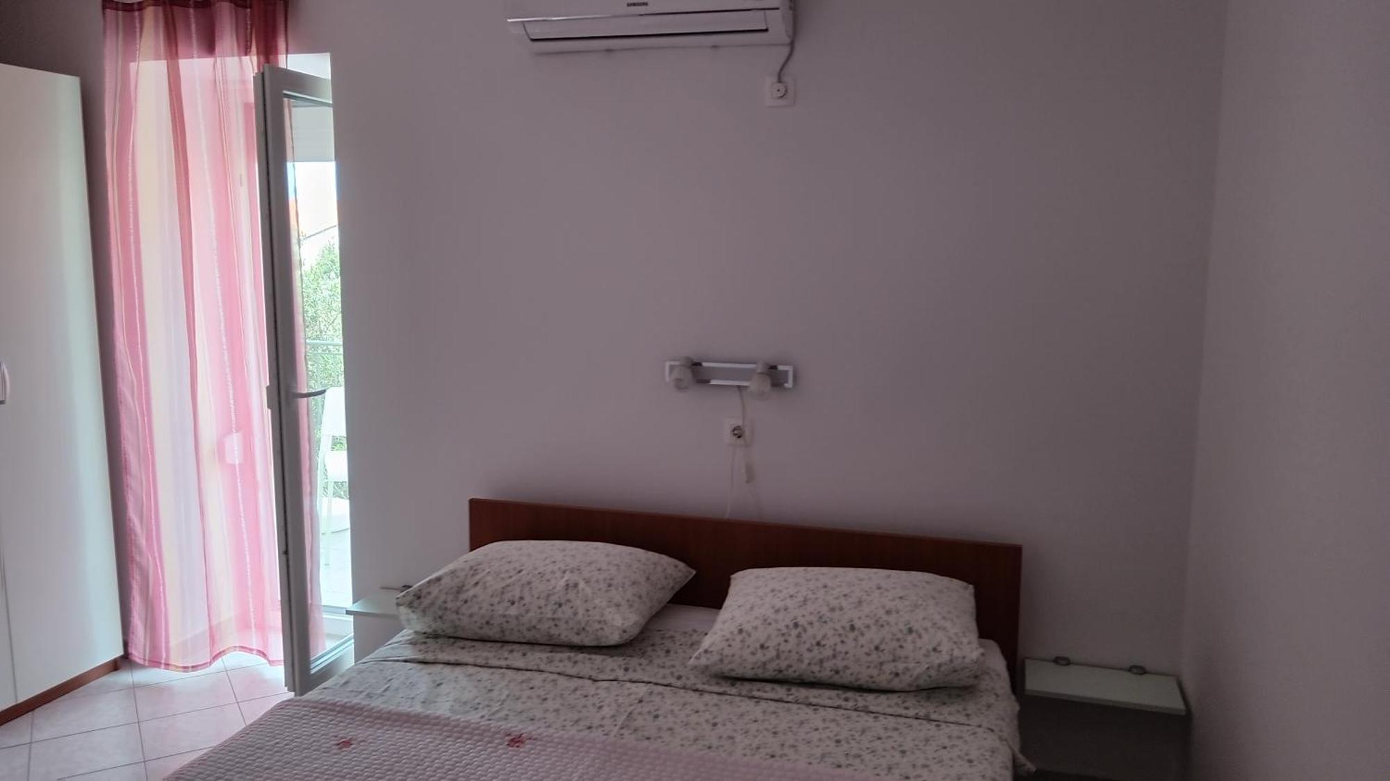 Artneo Apartmani Novalja Kültér fotó