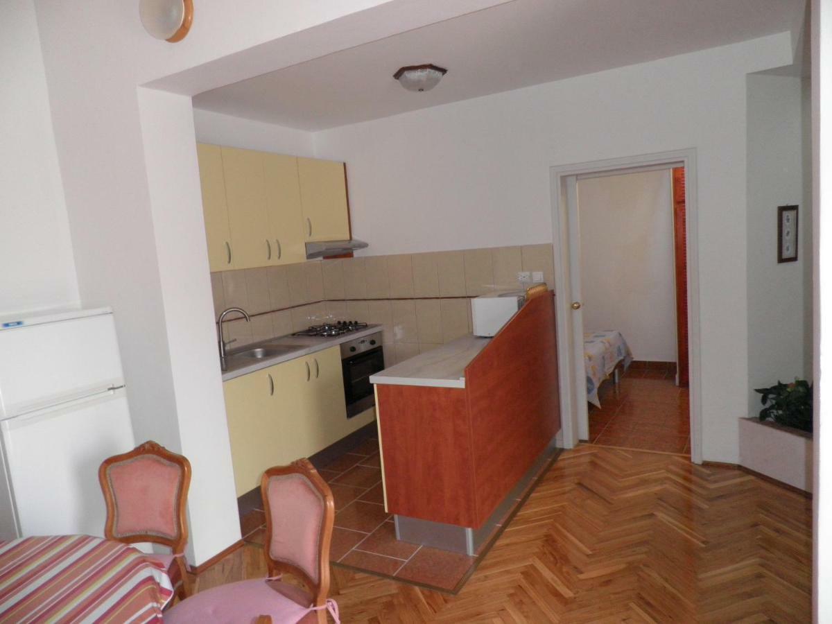 Artneo Apartmani Novalja Kültér fotó