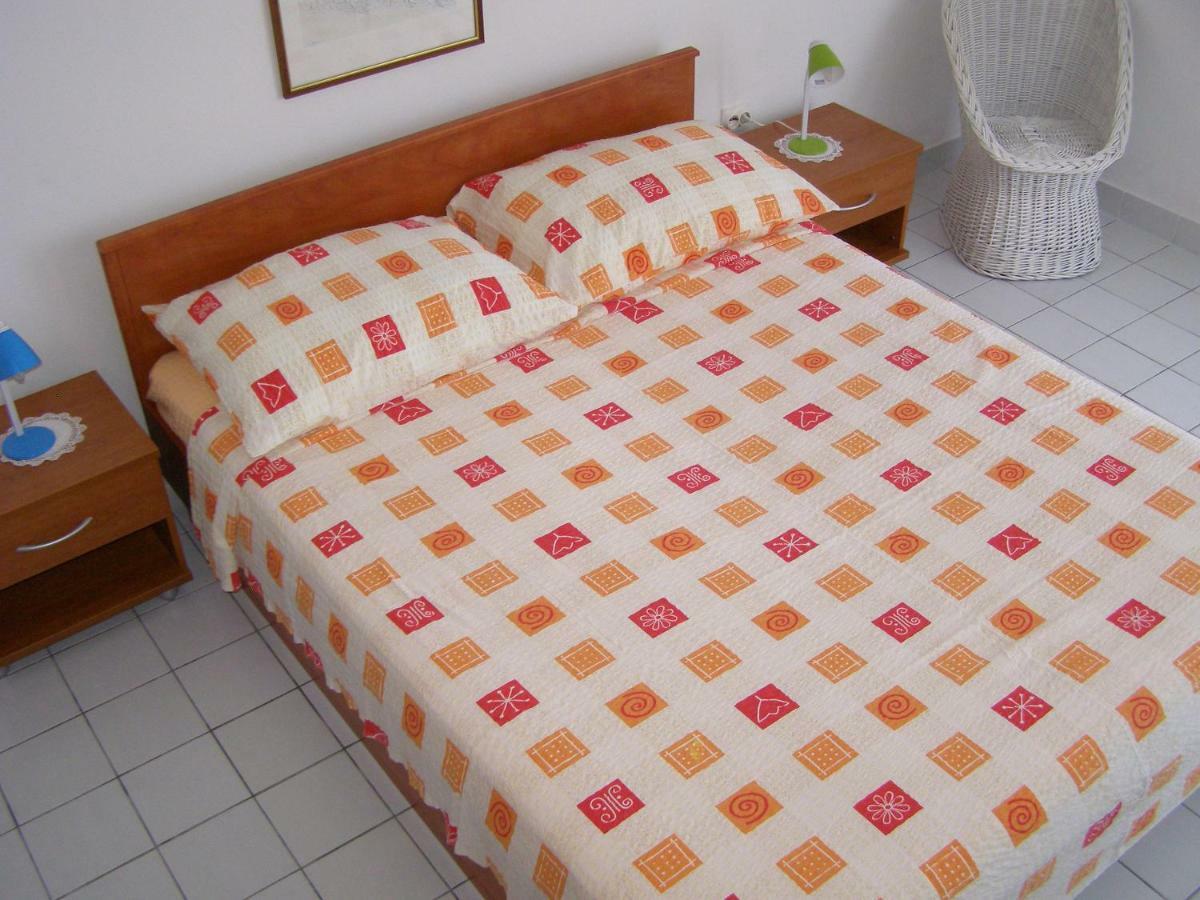 Artneo Apartmani Novalja Kültér fotó